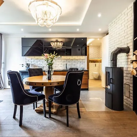 Udanypobyt Czarny Staw Apartment *
