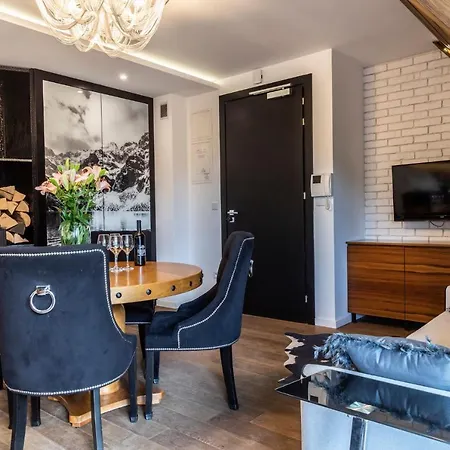 Udanypobyt Czarny Staw *